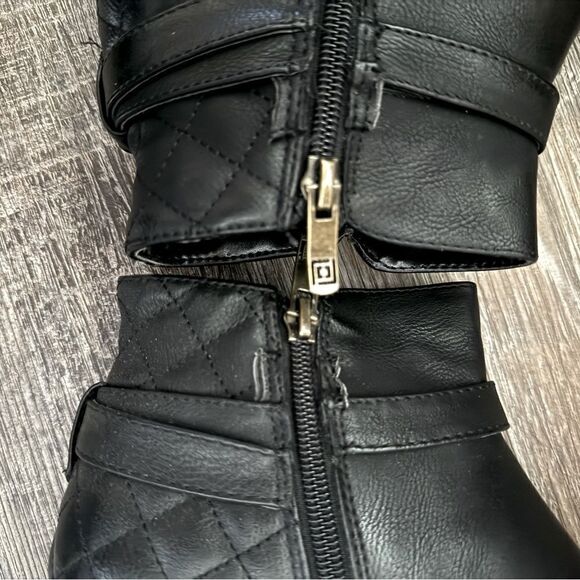 Liz Claiborne Black Faux Leather Strappy Ankle Booties Size 7M - Picture 12 of 12